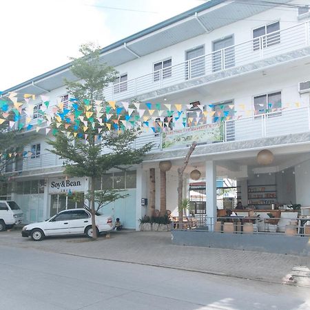 Reddoorz At Fat J Apartelle Mactan Cebu Εξωτερικό φωτογραφία