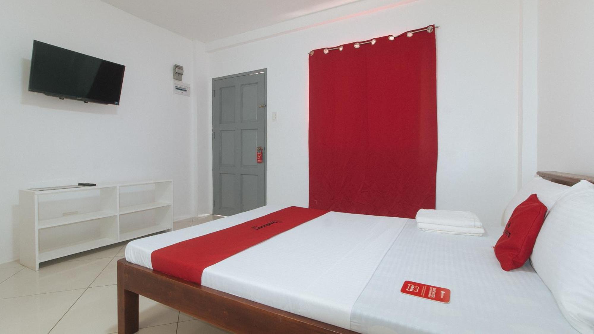 Reddoorz At Fat J Apartelle Mactan Cebu Εξωτερικό φωτογραφία