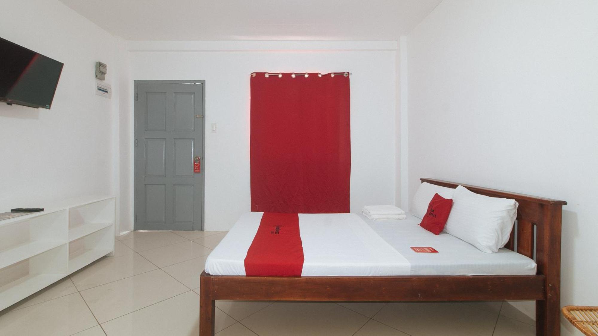 Reddoorz At Fat J Apartelle Mactan Cebu Εξωτερικό φωτογραφία