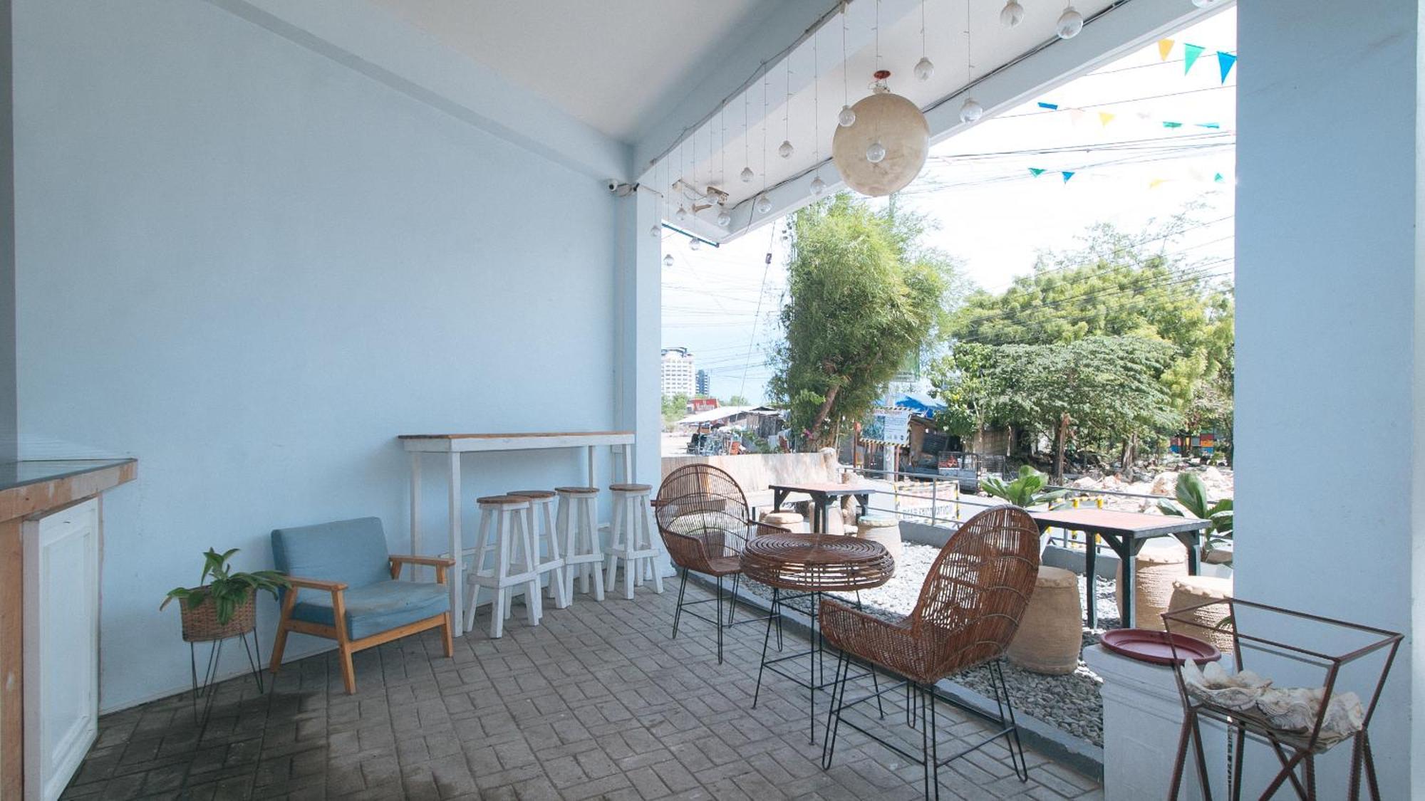Reddoorz At Fat J Apartelle Mactan Cebu Εξωτερικό φωτογραφία